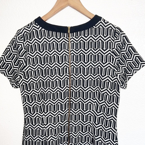 Banana Republic Patterned Short Sleeve Office Midi Dress - Picture 6 of 10